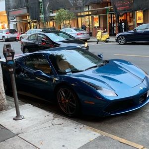 Meet your Posher, Kellan